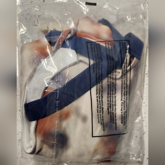 Max Studio Mojave Crisscross Back Tank Top - Medium - Picture 6 of 6